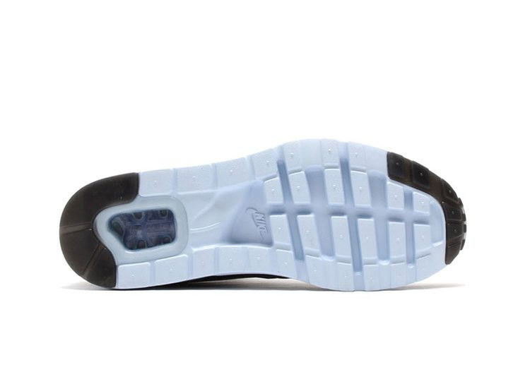 nike-air-max-1-ultra-moire-iridescent-777428-200_03