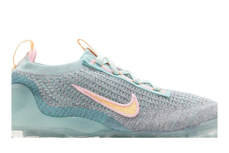 Krossovki-Nike-Wmns-Air-VaporMax-2021-Flyknit-Light-Dew-1