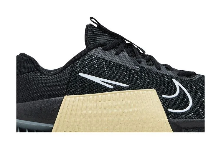 Кроссовки Nike Metcon 9 TB 'Black Vegas Gold'