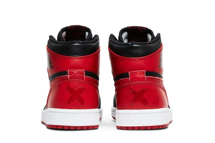 Кроссовки Air Jordan 1 Retro High 'Banned' 2011