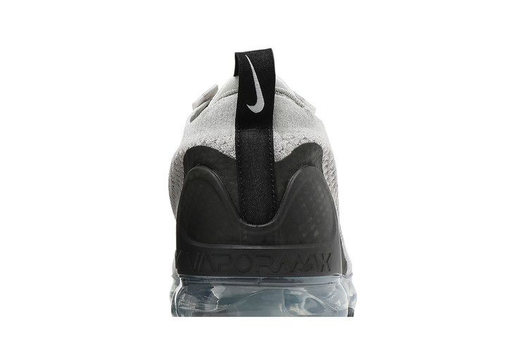 air-vapormax-2021-flyknit-light-bone-university-red-dh4085-003_06
