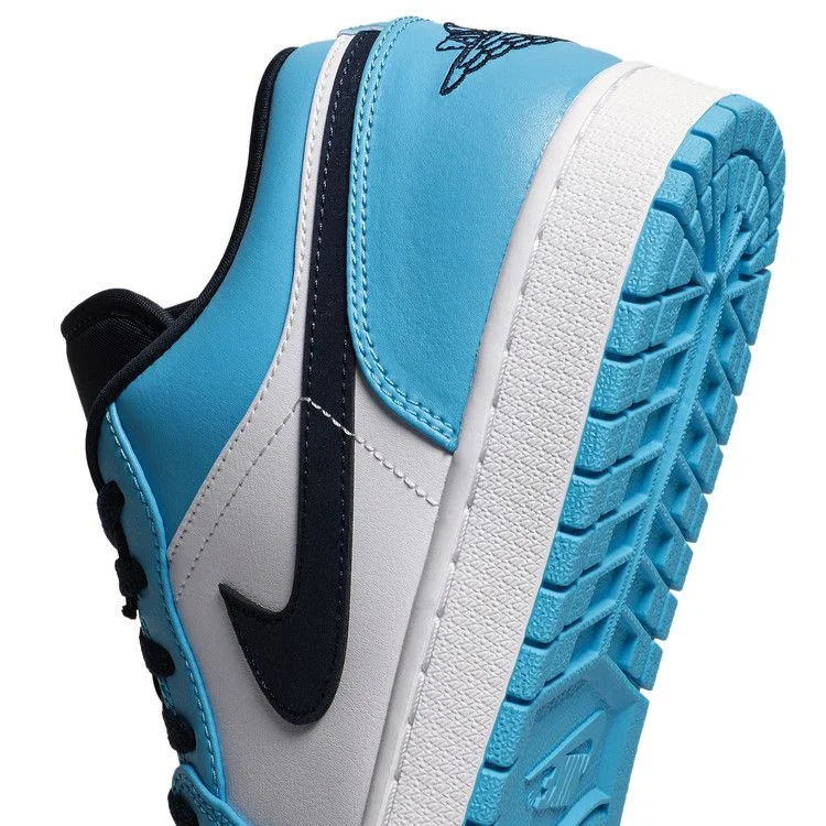 Krossovki-Air-Jordan-1-Low-UNC-9
