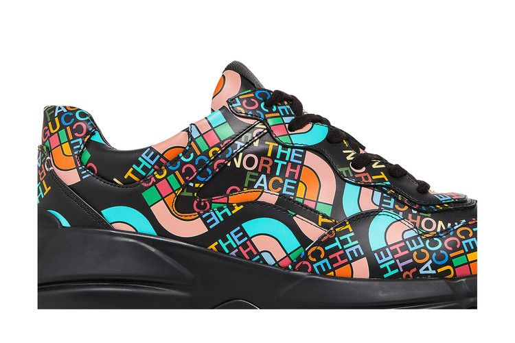 the-north-face-x-gucci-rhyton-allover-logo-black-multi-color-685739-uoq00-1086_01