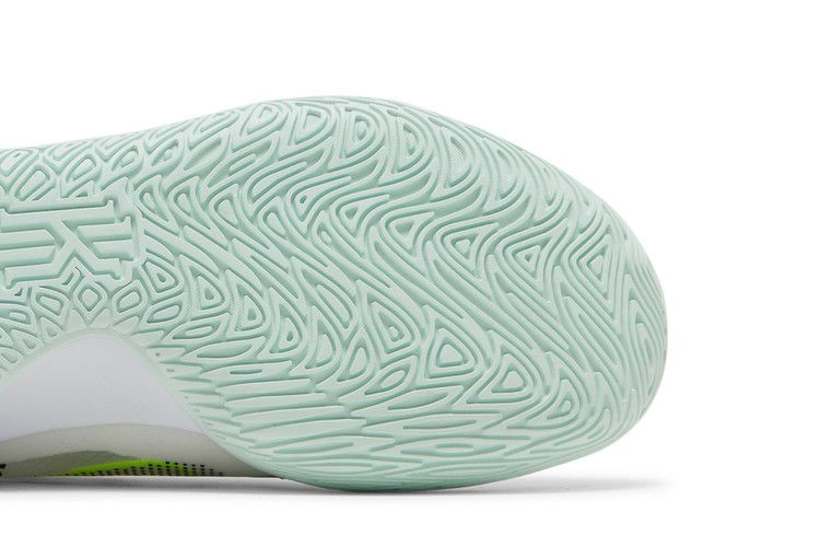 Кроссовки Nike Kyrie Flytrap 5 'White Volt'