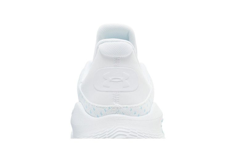 curry-4-low-flotro-april-showers-3026620-100_06