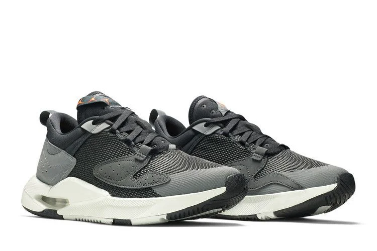 Krossovki-Air-Jordan-Air-Cadence-Dark-Smoke-Grey-7