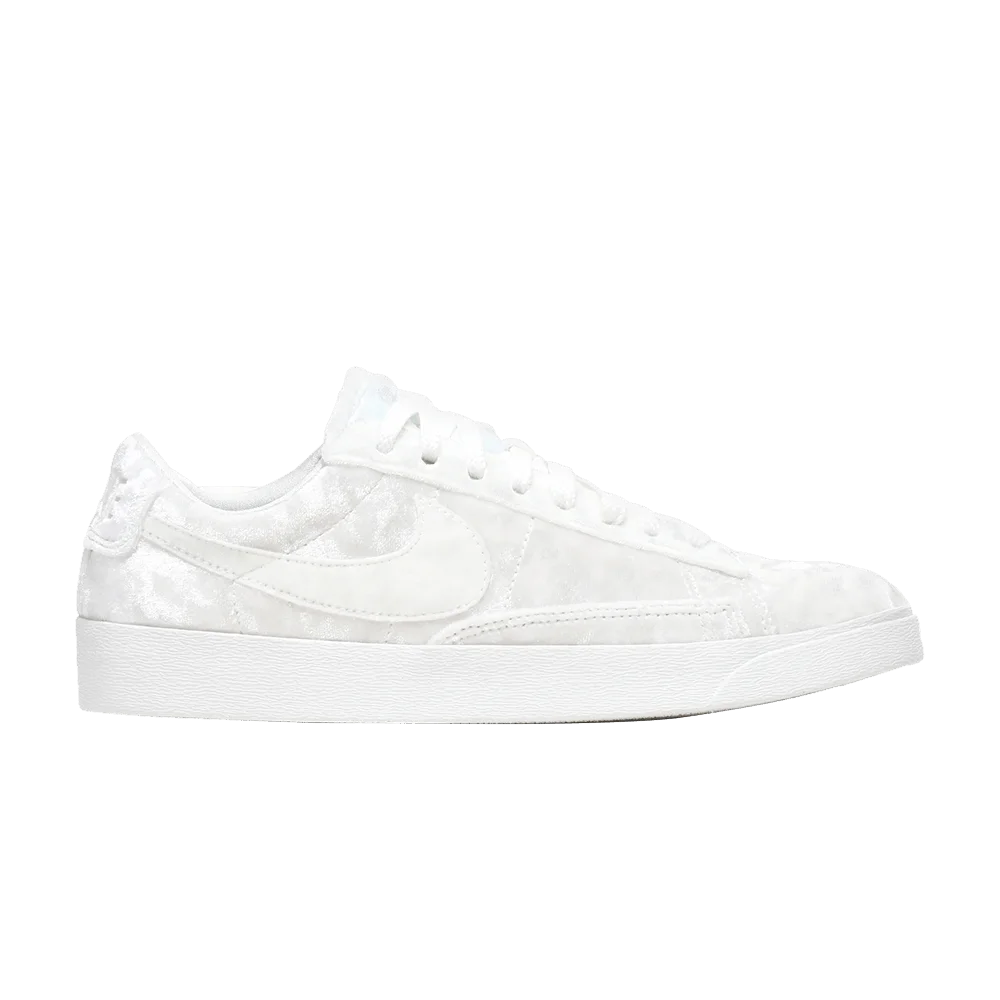 Krossovki-Nike-Wmns-Blazer-Low-LX
