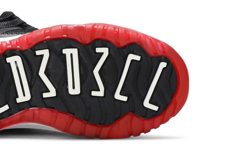 air-jordan-11-retro-ps-bred-2019-378039-061_04