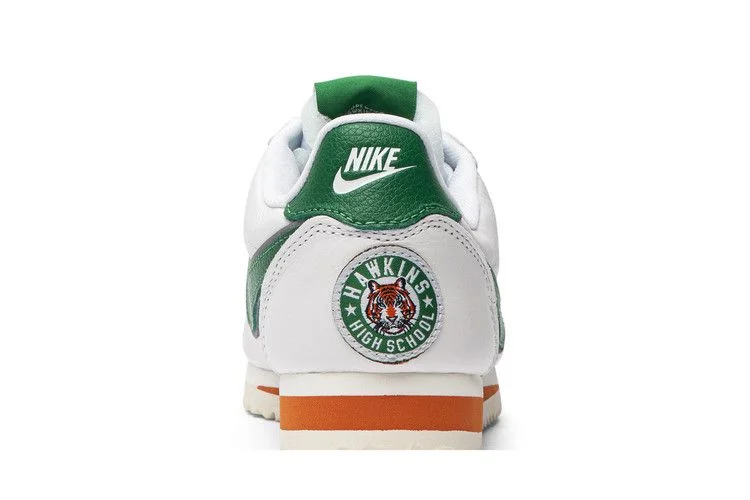 Krossovki-Stranger-Things-x-Nike-Cortez-Hawkins-High-6