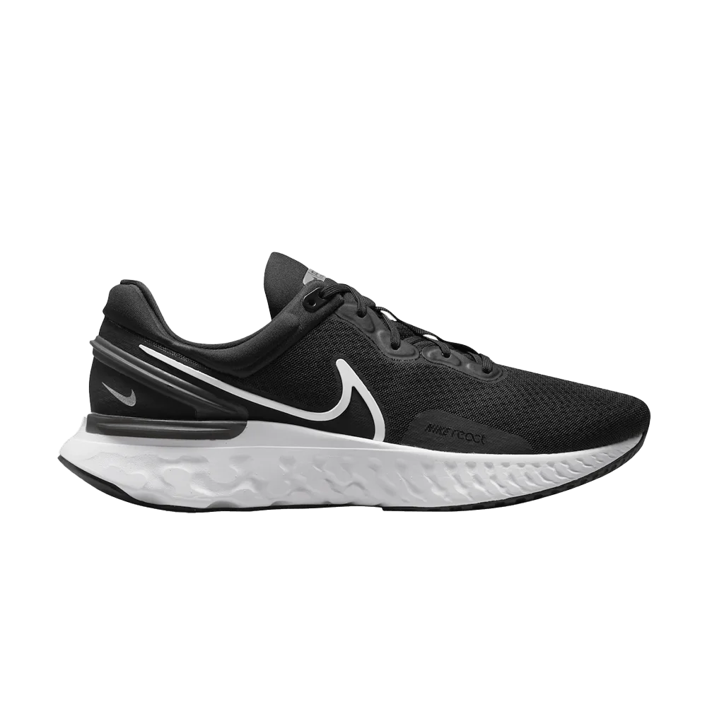 Krossovki-Nike-React-Miler-3-Black-White