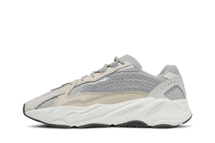 Кроссовки adidas Yeezy Boost 700 V2 'Cream'