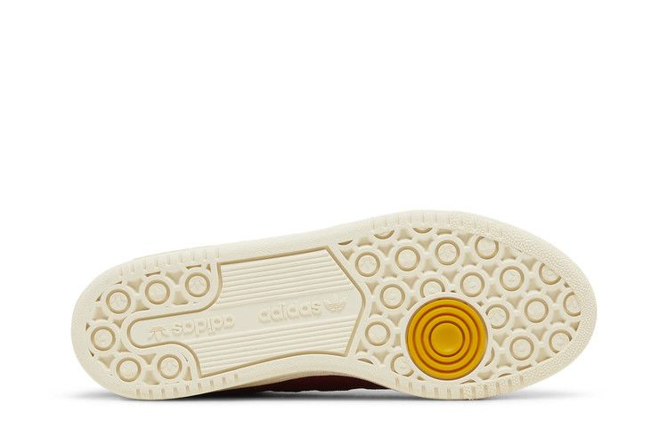 centennial-85-low-collegiate-burgundy-gold-hq7047_03