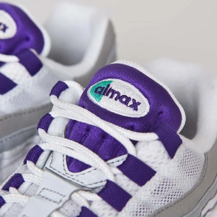 Krossovki-Nike-Wmns-Air-Max-95-Alternate-Grape-5