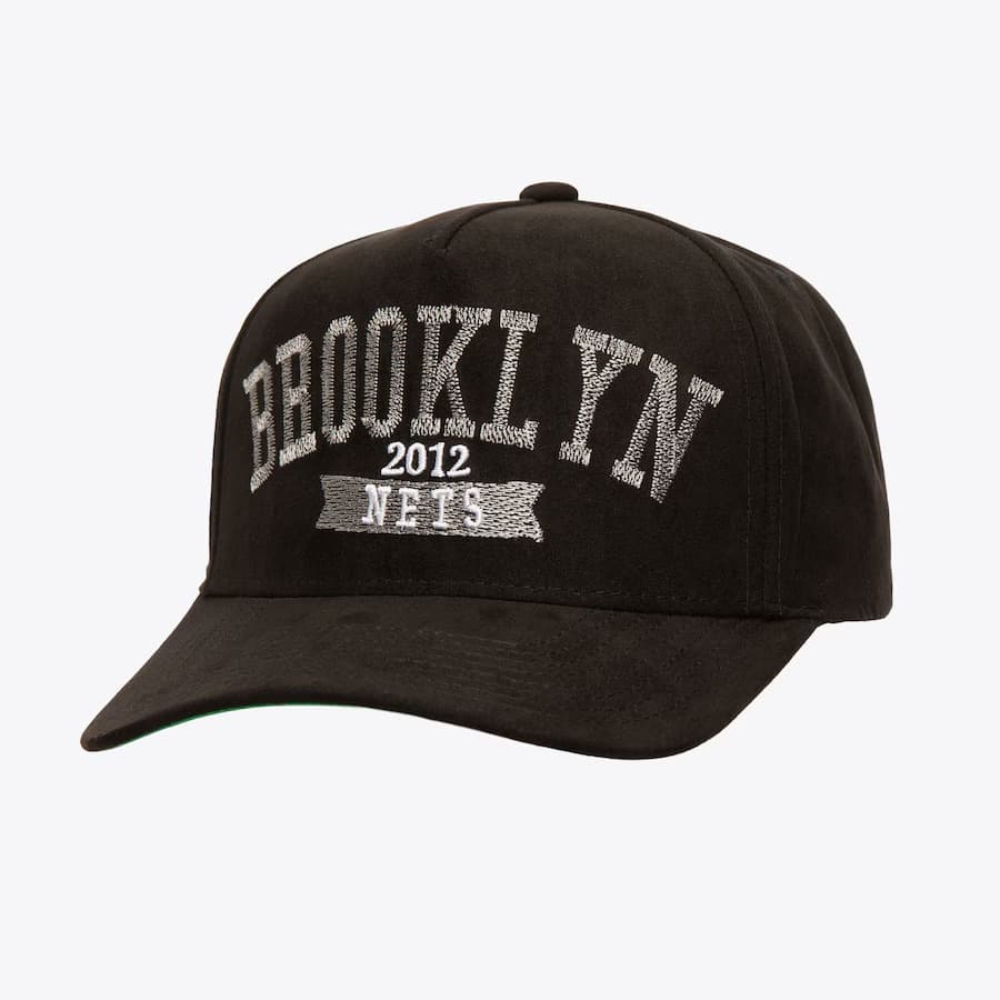 Бейсболка Mitchell & Ness Black Brooklyn Nets Suede Pro Adjustable Hat