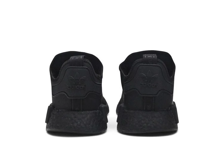 Кроссовки adidas NMD_R1 'Triple Black'