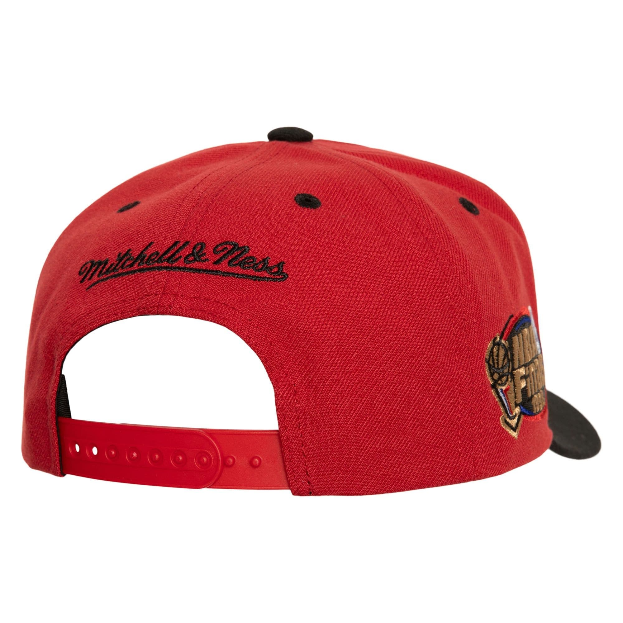 Бейсболка Mitchell & Ness Crown Jewels Pro Snapback HWC Chicago Bulls Hat