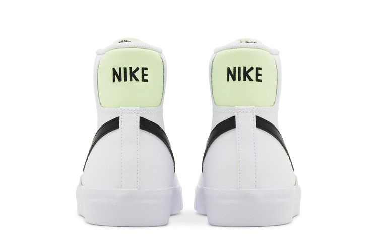 blazer-mid-77-gs-white-black-volt-da4086-109_05
