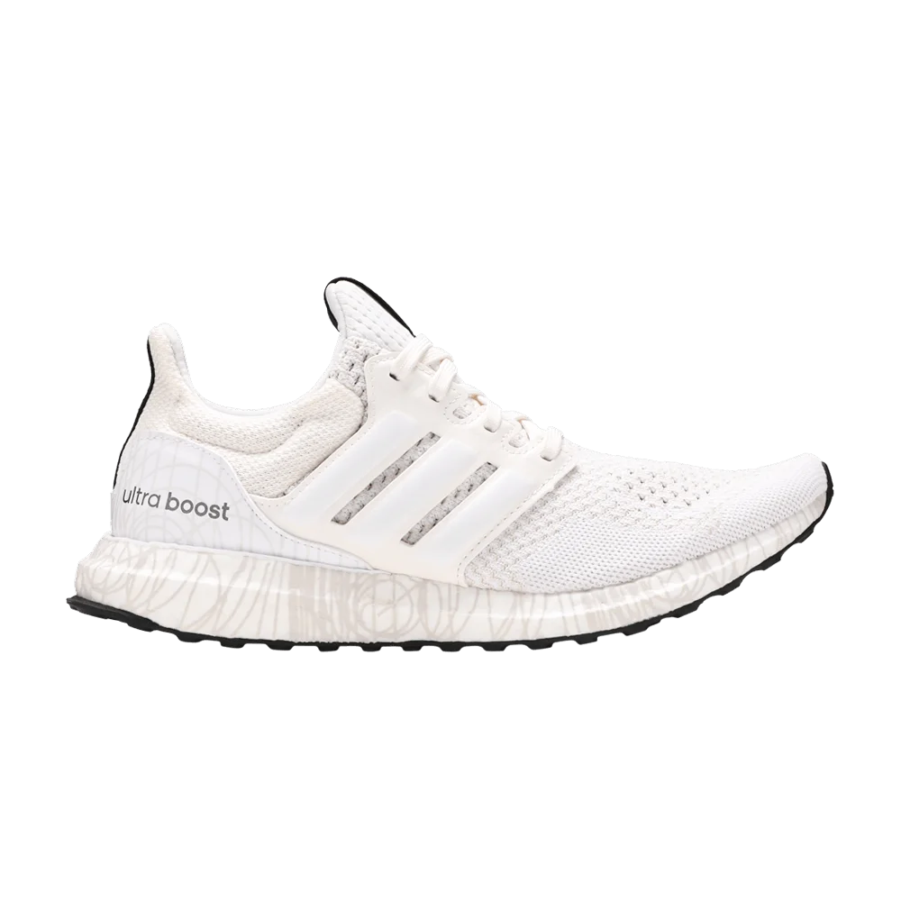 Krossovki-Star-Wars-x-adidas-UltraBoost-DNA-Princess-Leia