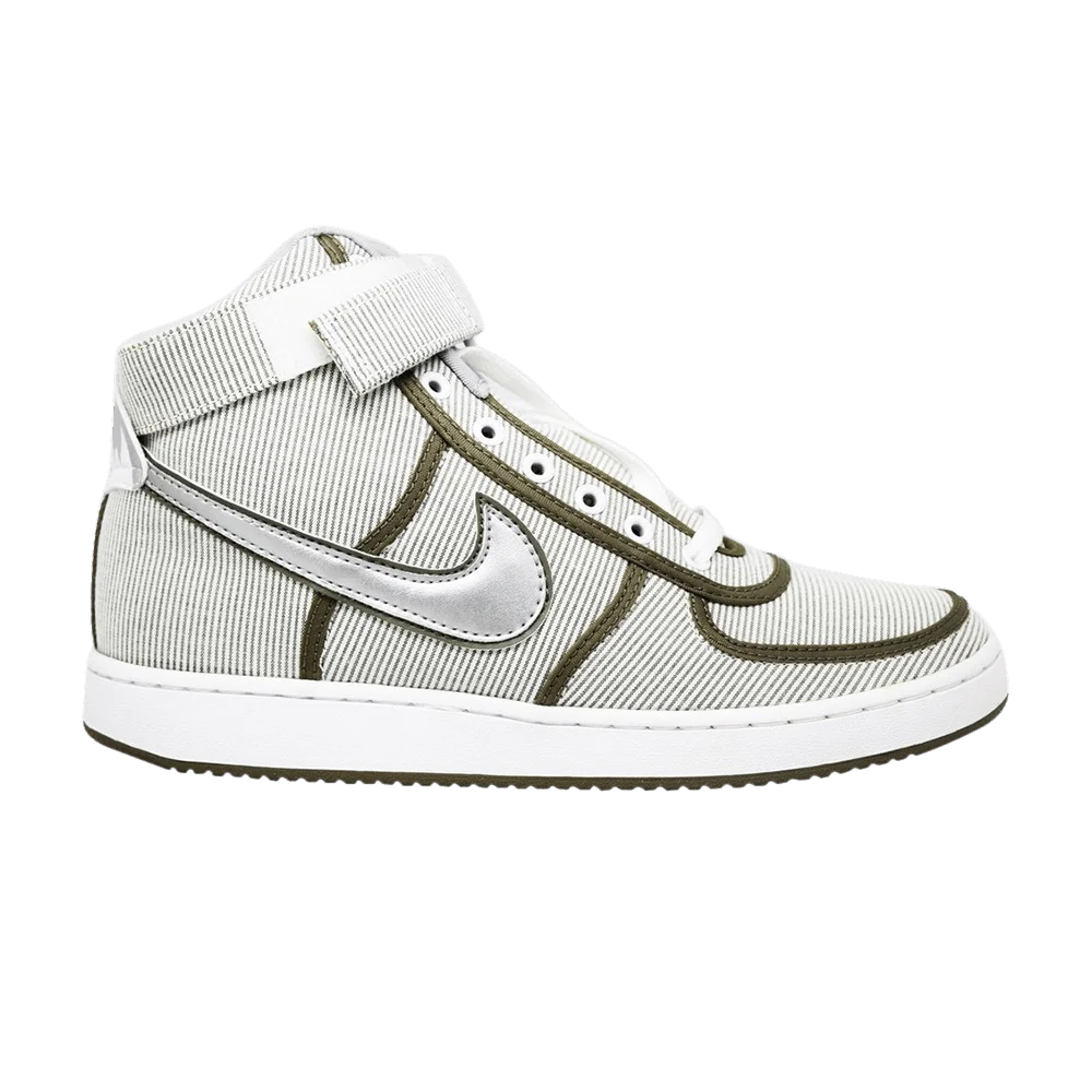 Krossovki-Nike-Vandal-Supreme-Geoff-Mcfetridge