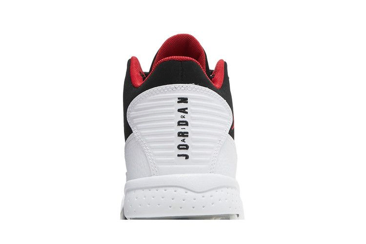 Кроссовки Air Jordan Max Aura 2 GS 'White Black'