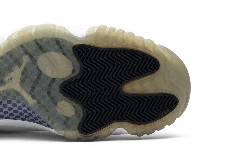 Кроссовки Air Jordan 11 Retro 'Columbia' 2001