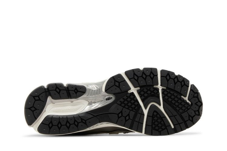 Кроссовки New Balance 1906R 'Silver Metallic Black'