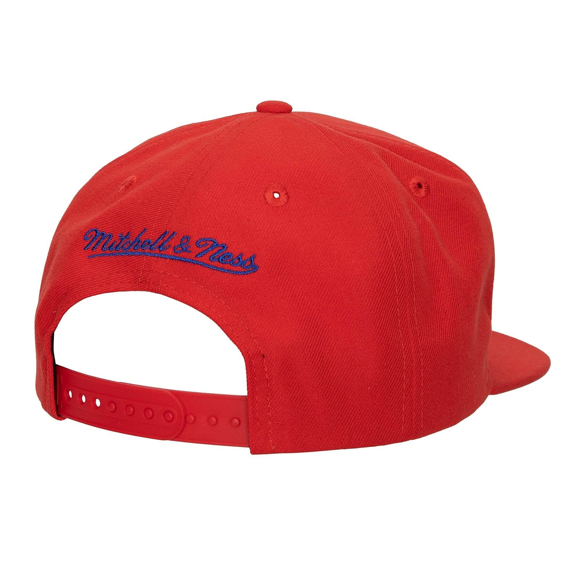 Бейсболка Mitchell & Ness Shark Bite Snapback Philadelphia 76ers