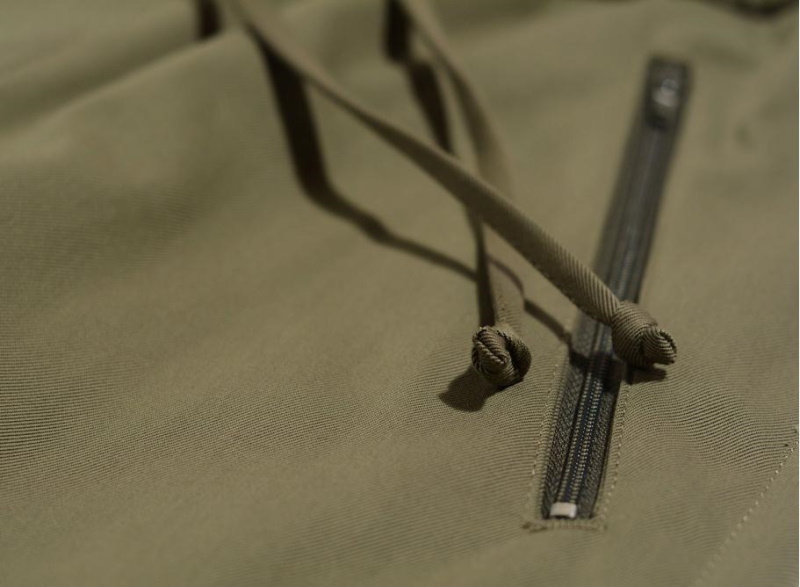 Спортивные штаны A.P.C. Pantalon Crossover Pants Khaki