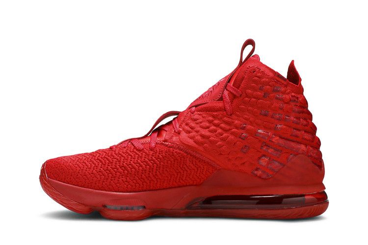 Кроссовки Nike LeBron 17 'Red Carpet'