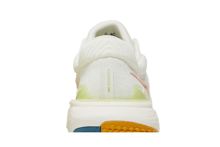 Кроссовки Nike ZoomX Invincible Run Flyknit 2 'Sail Hot Curry'