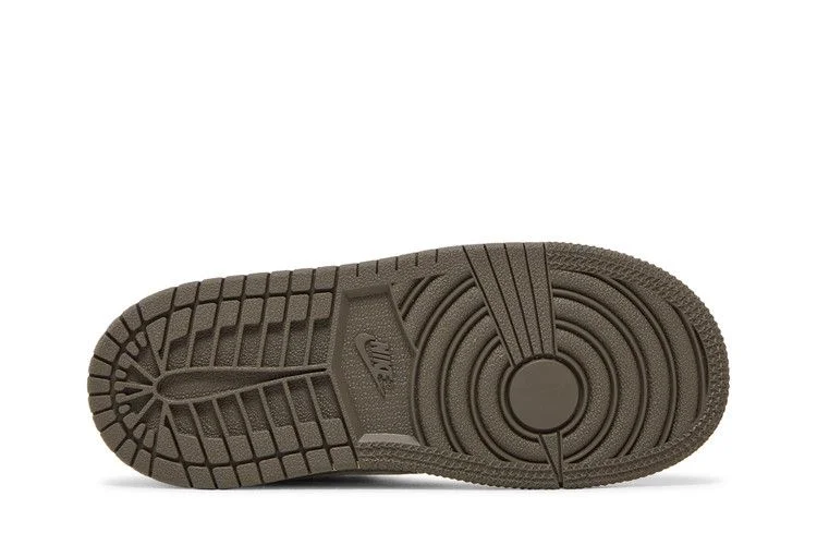 Krossovki-Travis-Scott-x-Air-Jordan-1-Retro-Low-OG-TD-Reverse-Mocha-3