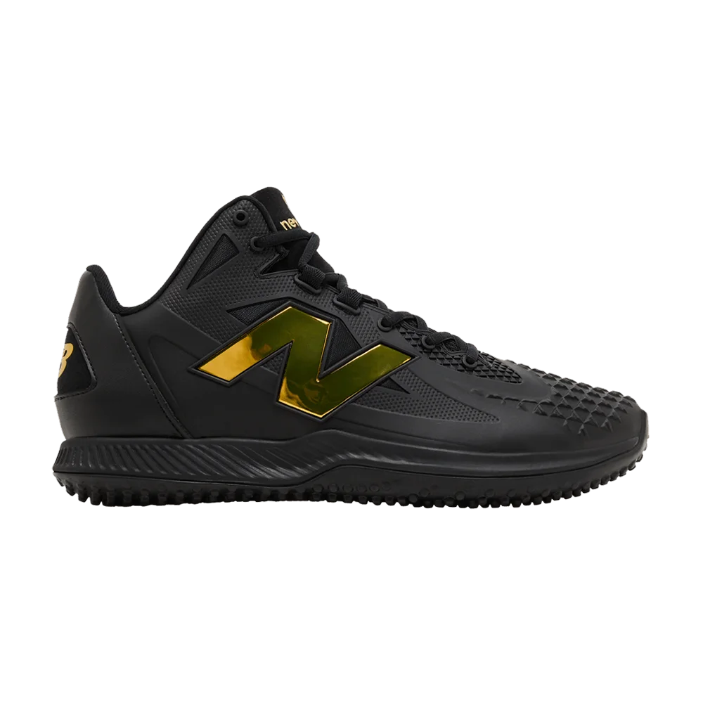 Krossovki-New-Balance-Ohtani-1-TF-Black-Metallic-Gold