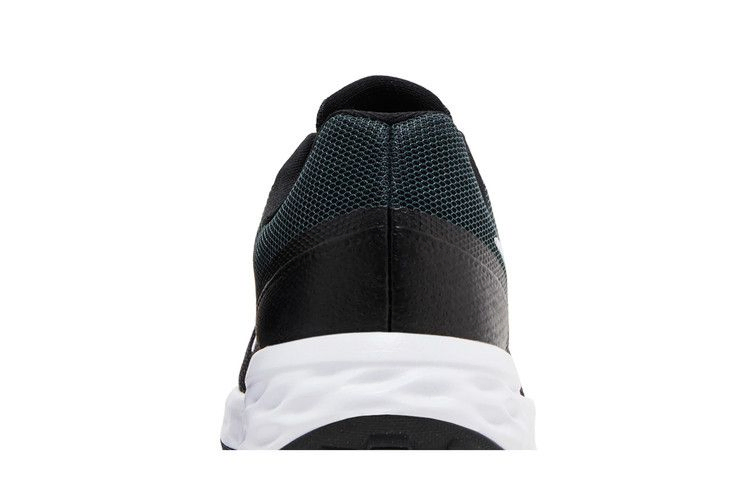 wmns-revolution-6-next-nature-wide-black-white-dc9001-003_06
