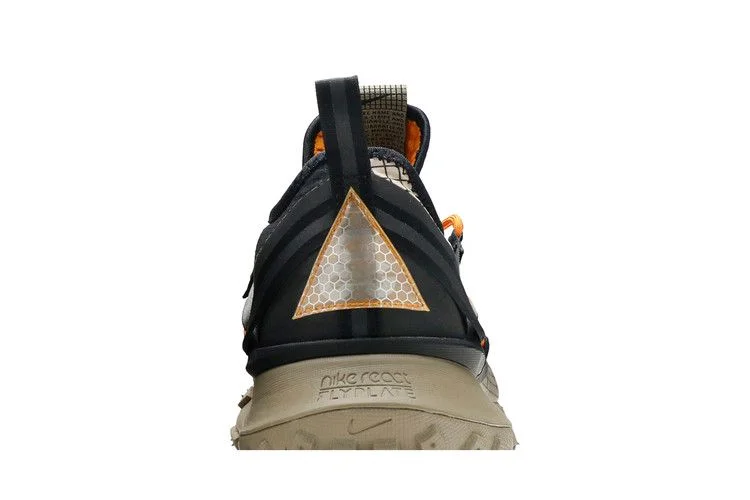 Кроссовки Nike ACG Mountain Fly Low 'Fossil Stone'