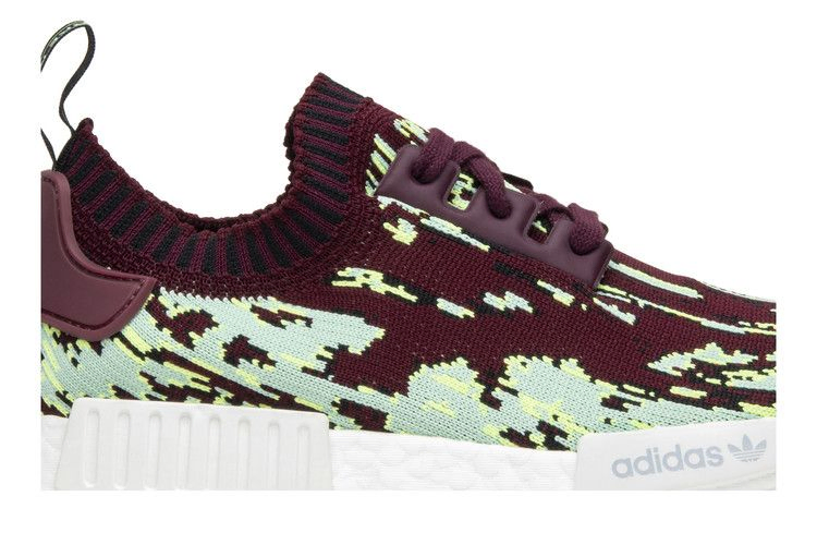 Кроссовки Sneakersnstuff x adidas NMD_R1 Primeknit 'Datamosh 2.0'
