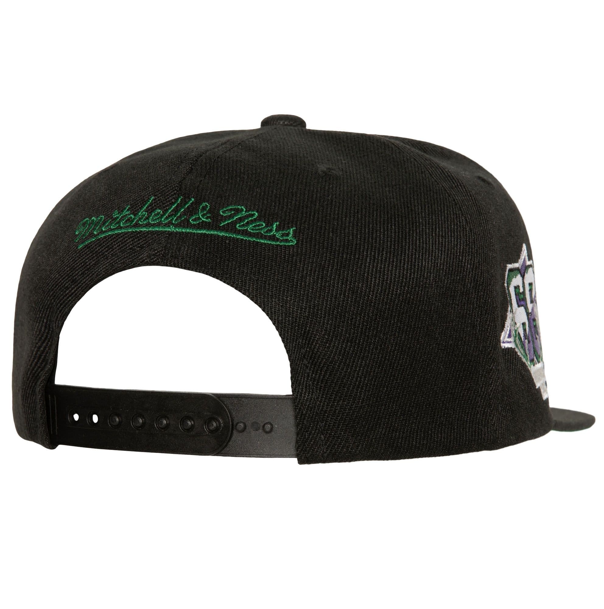 Бейсболка Mitchell & Ness Side Jam Snapback HWC Milwaukee Bucks Hat