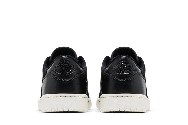 Krossovki-Wmns-Air-Jordan-1-Retro-Low-NS-Black-5