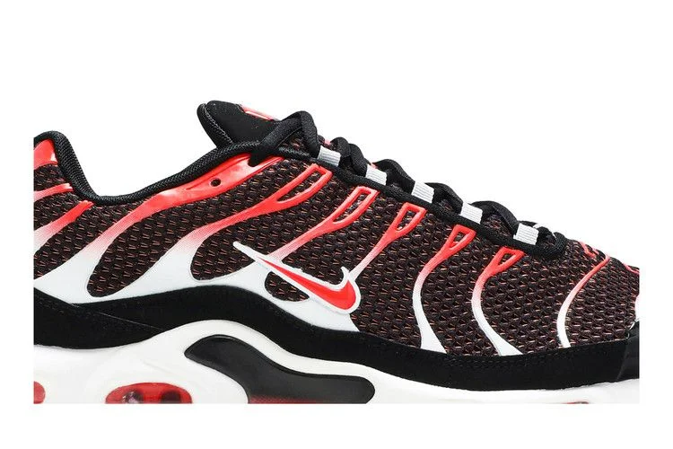 Кроссовки Nike Air Max Plus 'Hot Lava'