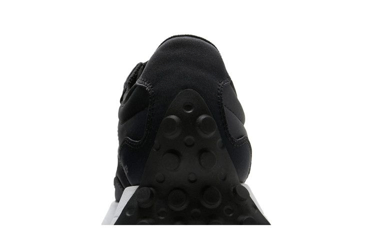 Кроссовки New Balance Wmns 327 'Black Gunmetal'