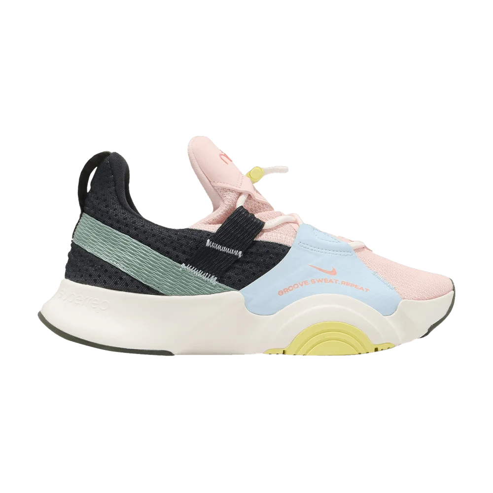 Krossovki-Nike-Wmns-SuperRep-Groove-Multi