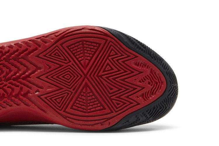 Кроссовки Nike Kyrie Flytrap 6 'University Red'