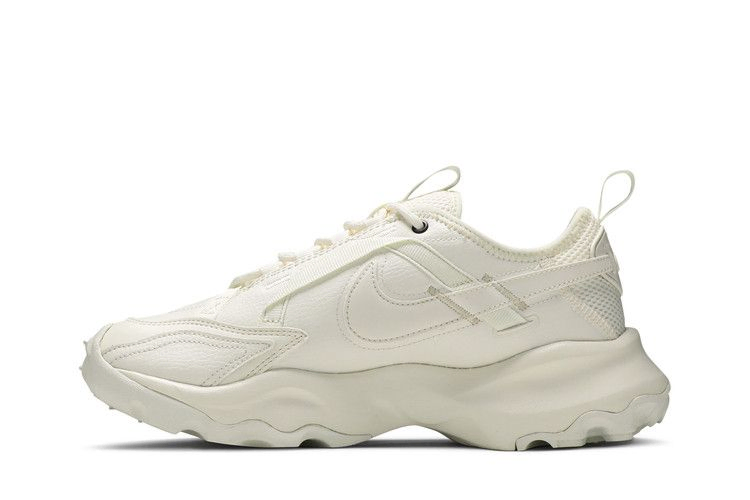 Кроссовки Nike Wmns TC 7900 'Sail'