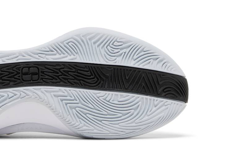 Кроссовки Nike Wmns Sabrina 1 'Magnetic'