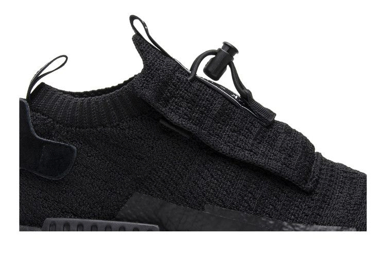nmd_ts1-gore-tex-triple-black-aq0927_01