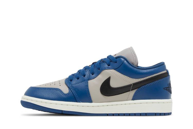 Кроссовки Wmns Air Jordan 1 Low 'French Blue'
