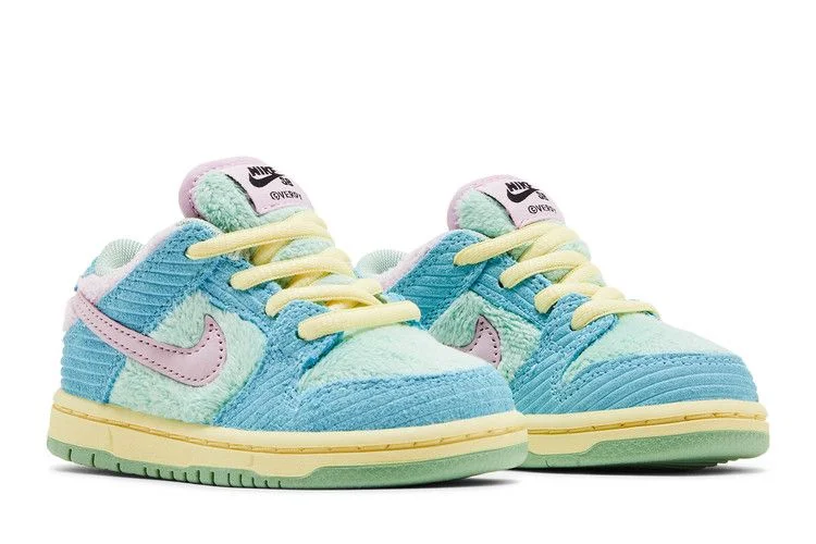 Krossovki-Verdy-x-Nike-Dunk-Low-SB-TD-Visty-7
