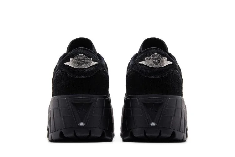 Кроссовки Wmns Air Jordan 1 Low Brooklyn 'Black Pony'