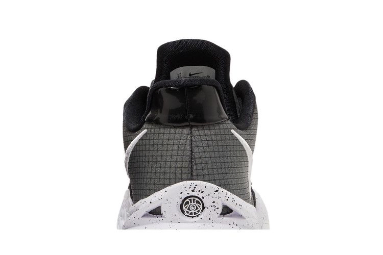 Кроссовки Nike Kyrie Low 4 TB 'Black White'