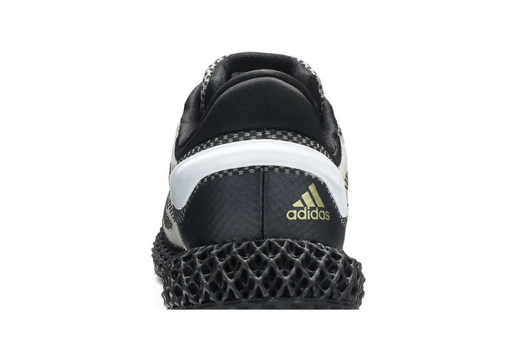 4d-runner-1-0-core-black-eg6247_06