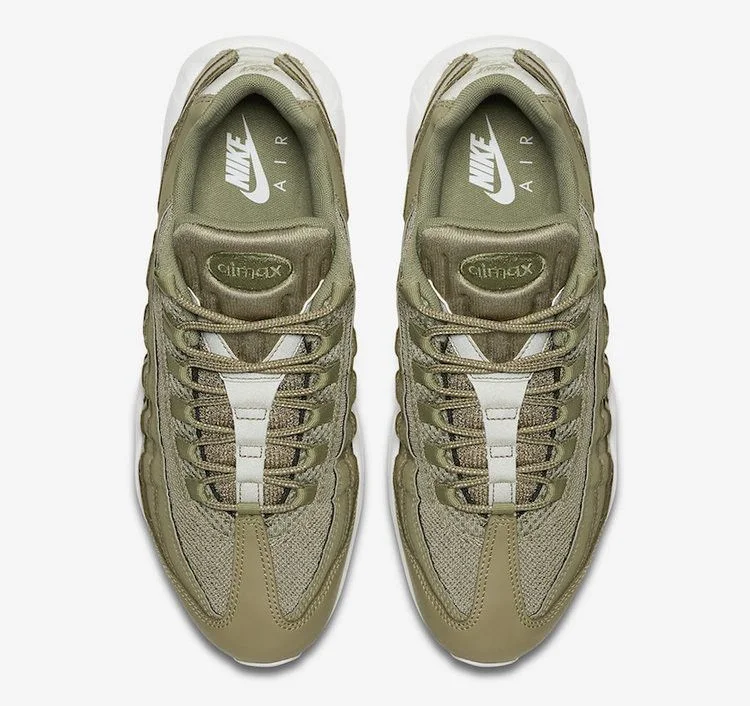 Кроссовки Nike Air Max 95 Essential 'Trooper'